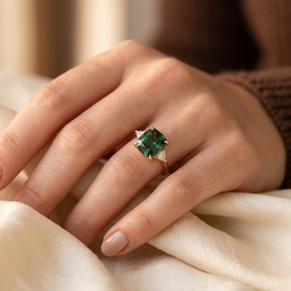 Guld Cushion Solitaire Ring