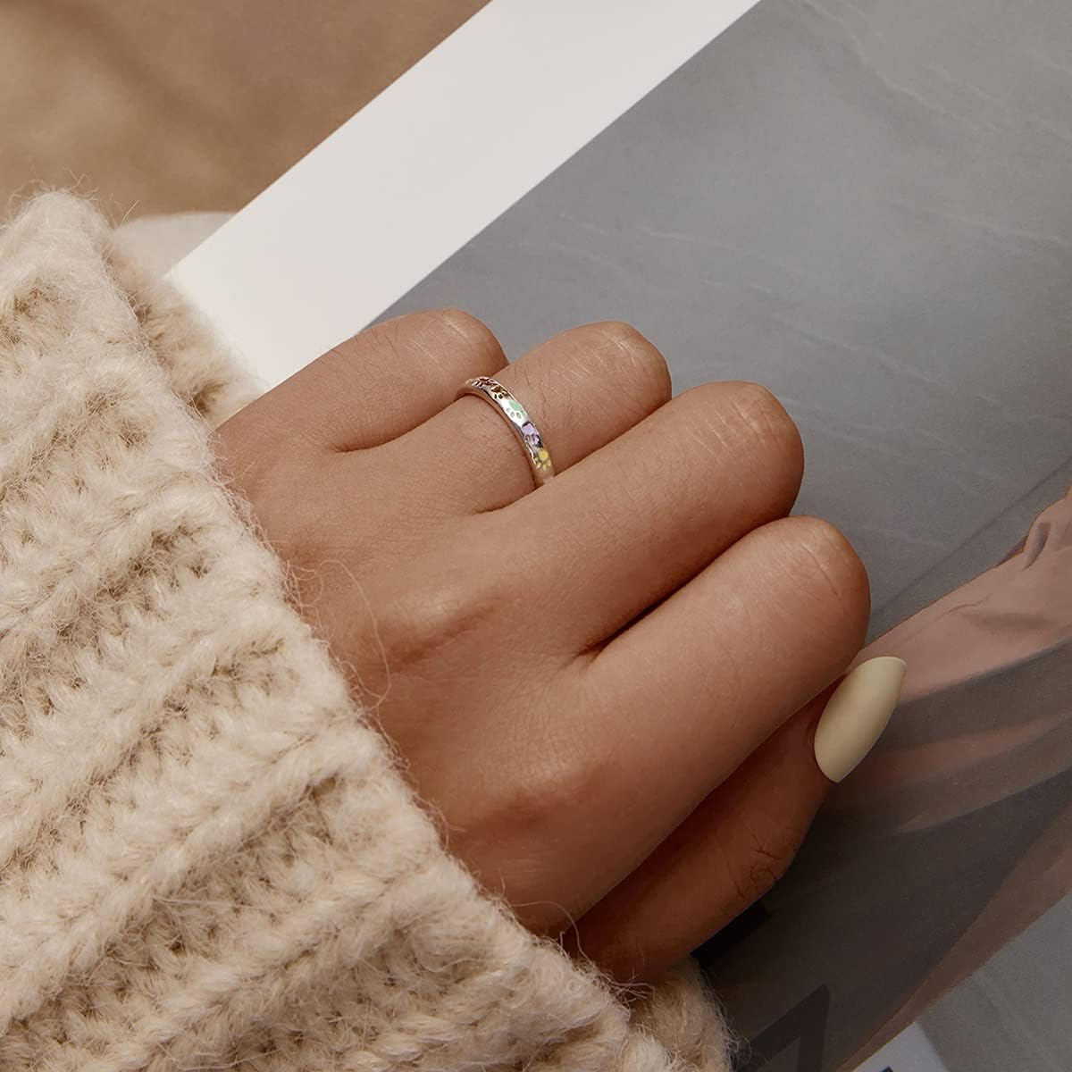 Ring i sterlingsølv med potedesign