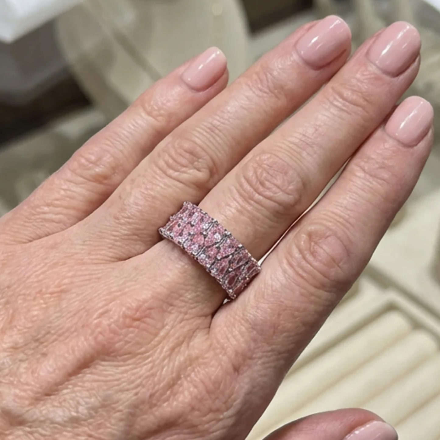 Blush Cascade Eternity Ring | Hvidguld