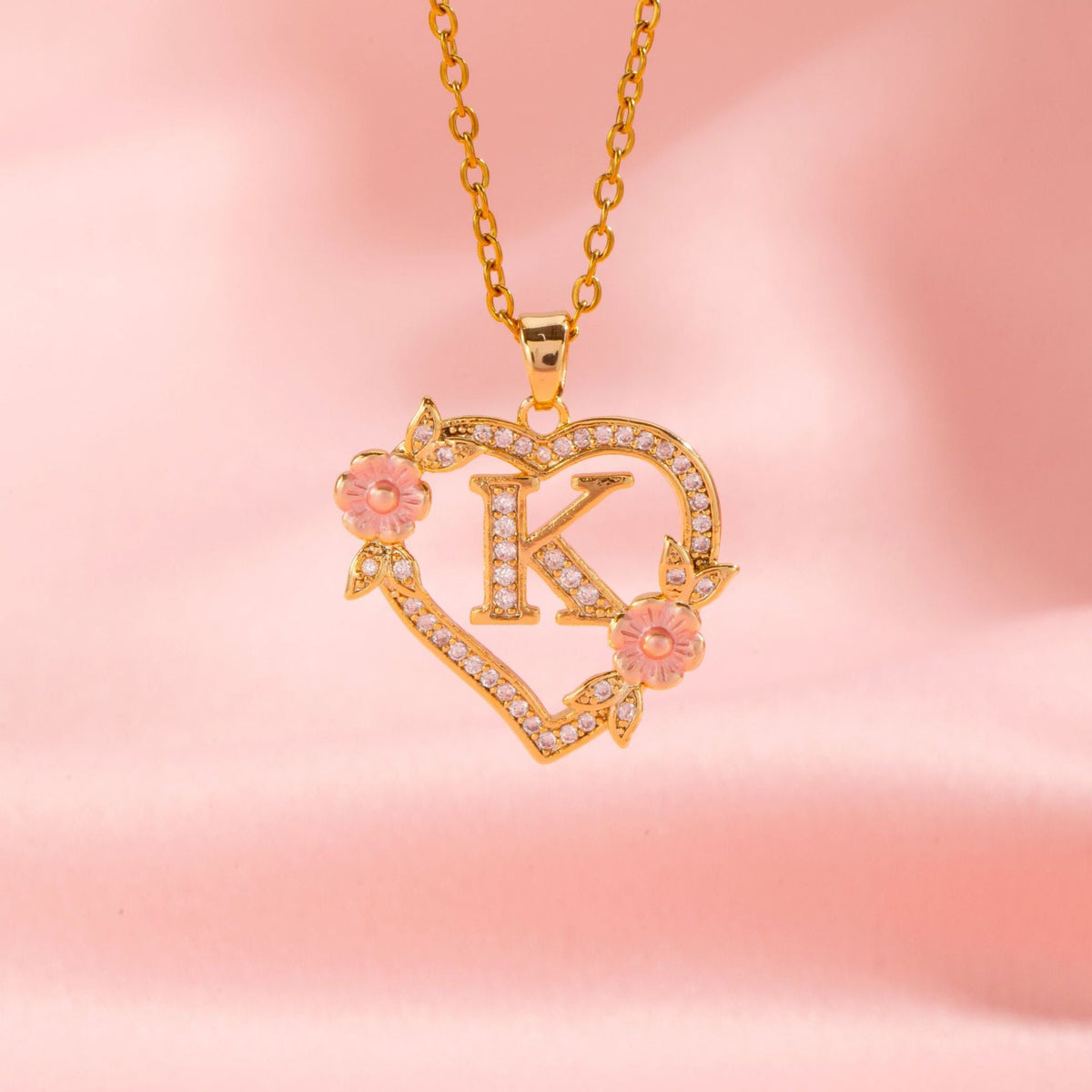 Floral Charm Initial Halskæde | Guld