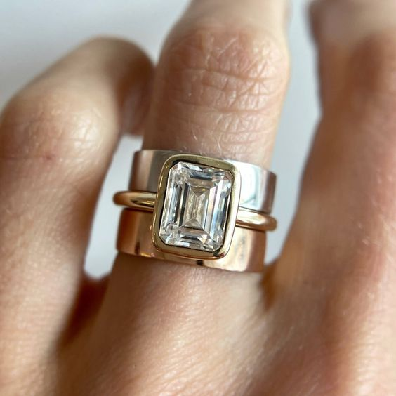 Vintage ring med indlagt krystal i guld og sølv